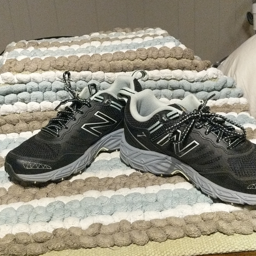 Women's new balance 573 - not worn much